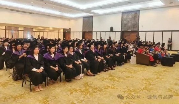 Parents First 第二届4Q家长学业典礼：63位家长成功“解码”孩子
